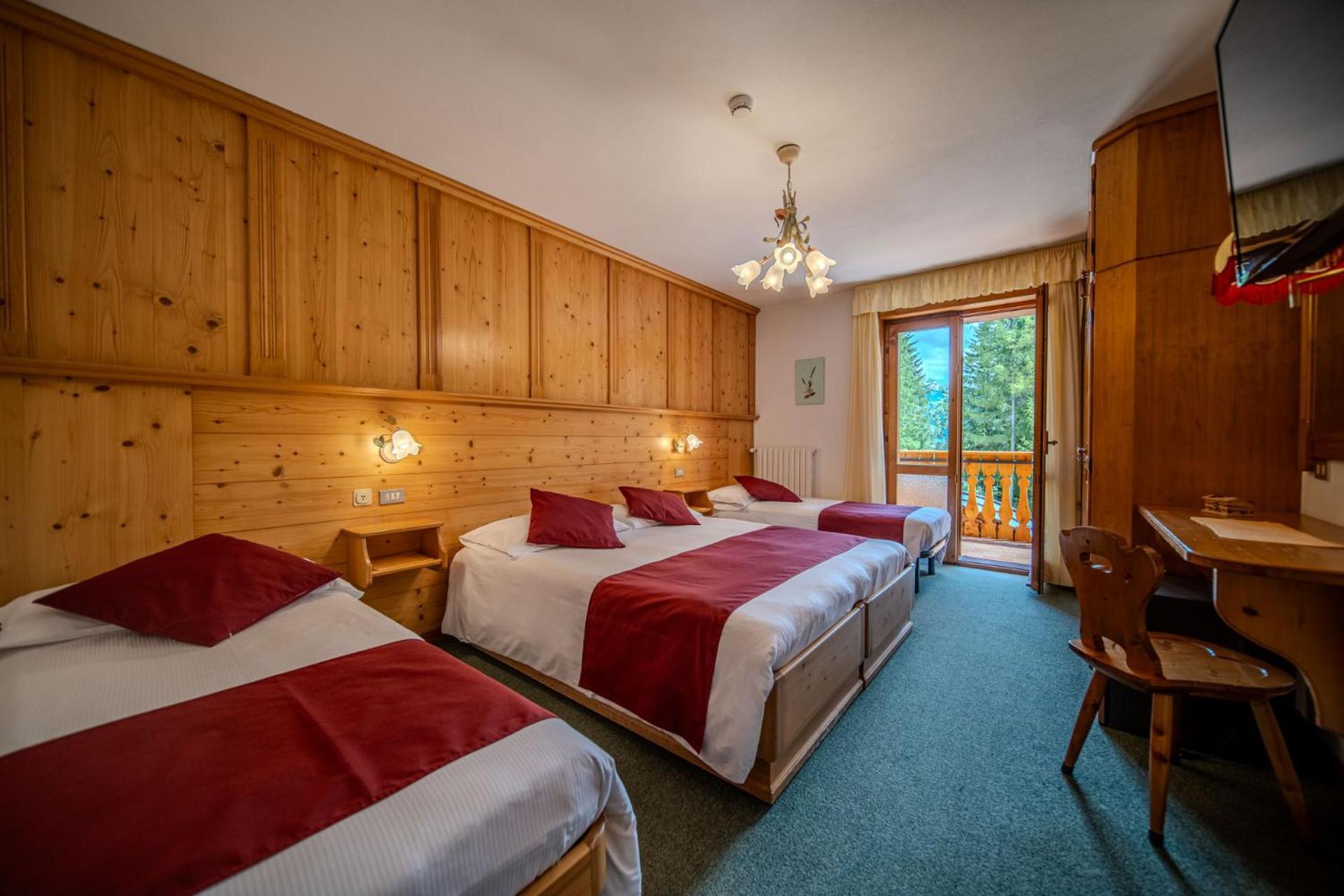 Hotel Il Cardo Сан-Вито-ди-Кадоре Экстерьер фото