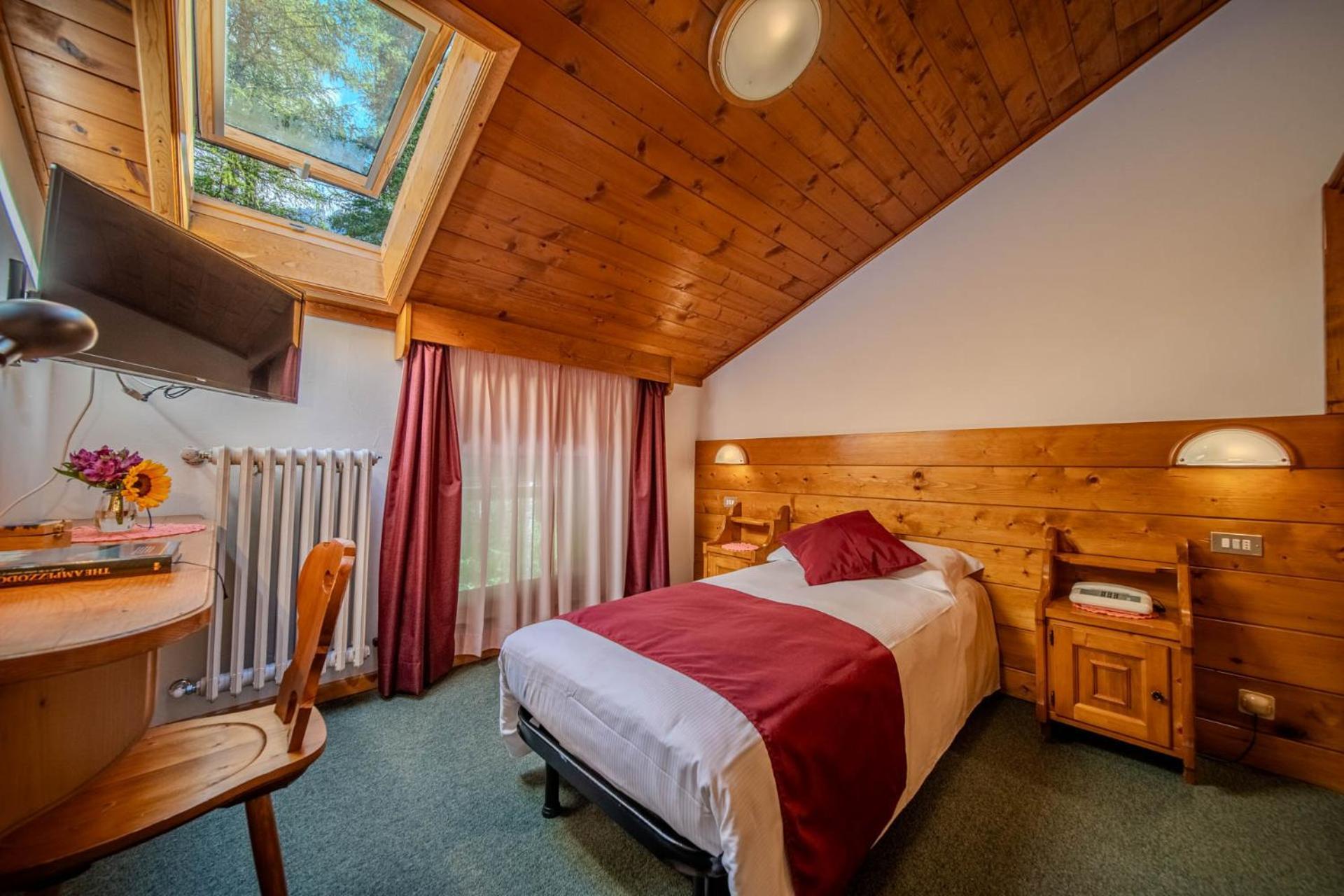 Hotel Il Cardo Сан-Вито-ди-Кадоре Экстерьер фото